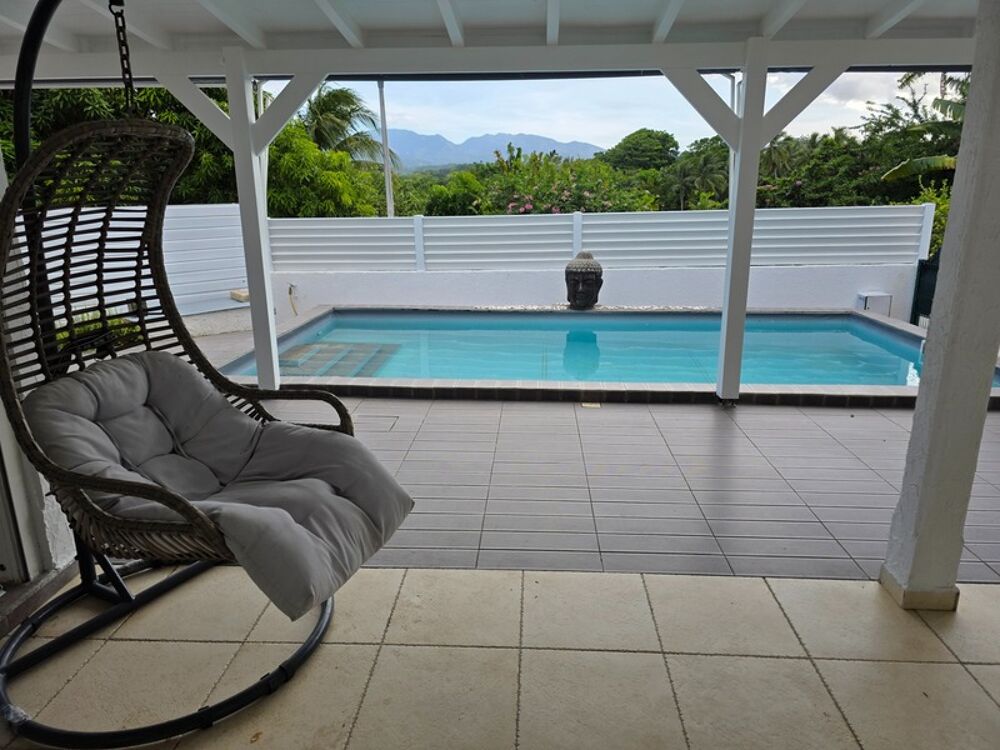 Vente Villa VUE MONTAGNE Superbe villa avec piscine et garage 2 voitures Baie mahault