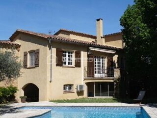  Propri�t�/ch�teau � vendre 12 pi�ces 440 m�