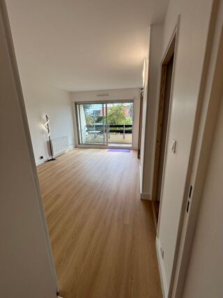  Appartement à louer 2 pièces 35 m²