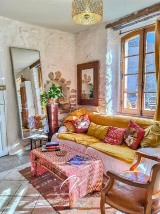  Maison � vendre 9 pi�ces 325 m�
