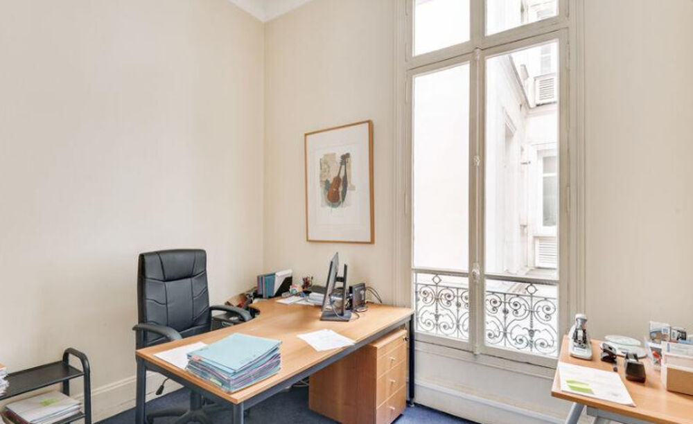   QCA à proximité des Champs-Élysées - Haussmannien – Climatisable Paris 8