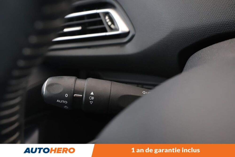 308 1.2 PureTech Allure 130 ch 2019 occasion 92130 Issy-les-Moulineaux