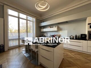  Maison à vendre 9 pièces 370 m²
