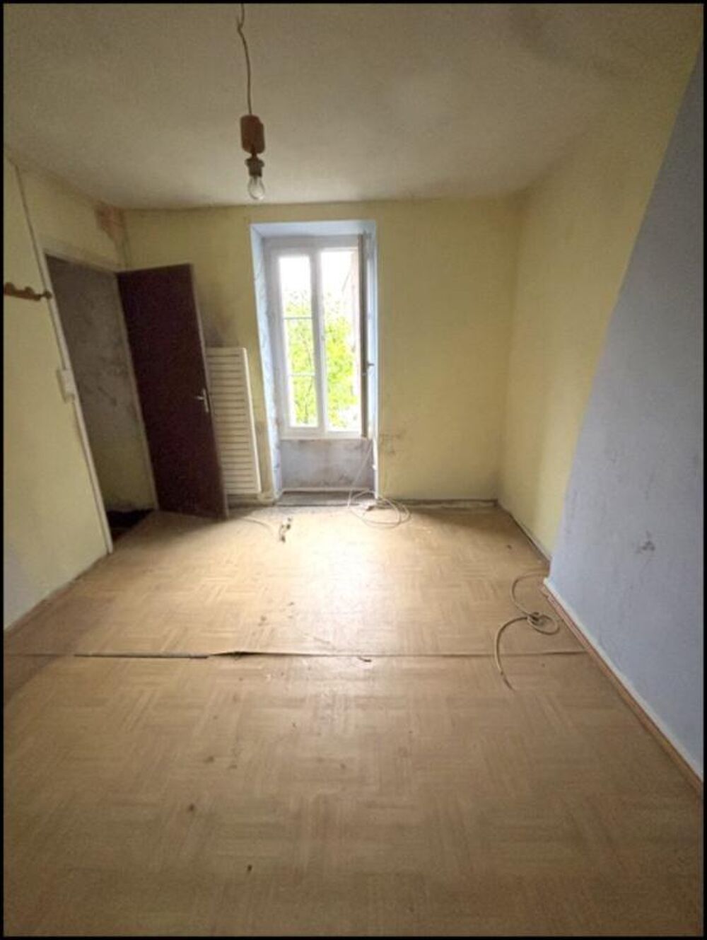Vente Maison Pied à terre de 2 pièces  à CHATELUS LE MARCHEIX (23) Chatelus le marcheix