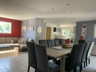  Propriété/château à vendre 7 pièces 203 m²