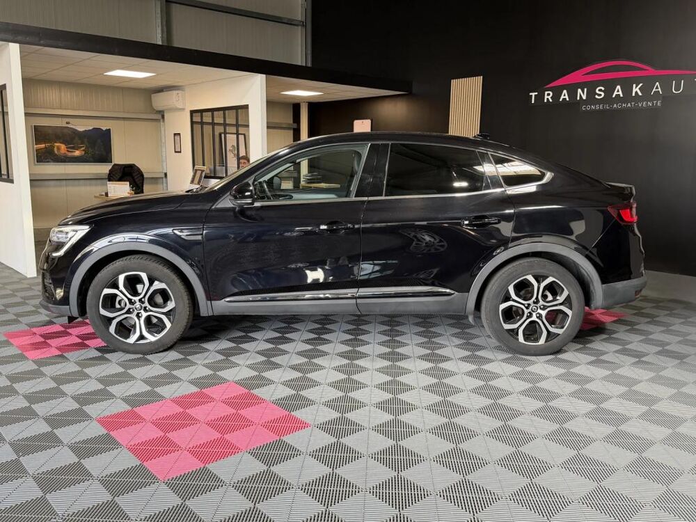 Arkana LJH) E-TECH 1.6 i 16V GPF 145 Hybrid S&S 94 cv Bo&icirc;te auto IN 2021 occasion 85190 Venansault