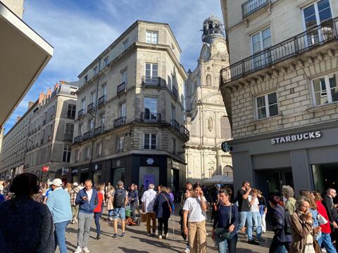   44000 NANTES - FONDS DE COMMERCE PRET-A-PORTER DECO QUARTIER DECRE 