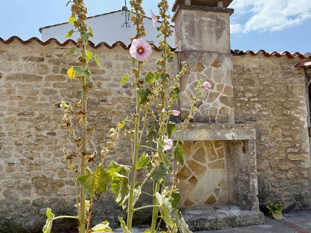 Maison au coeur du village de LOIX à 5 min de l'océan - 5 pièces de 121 m2