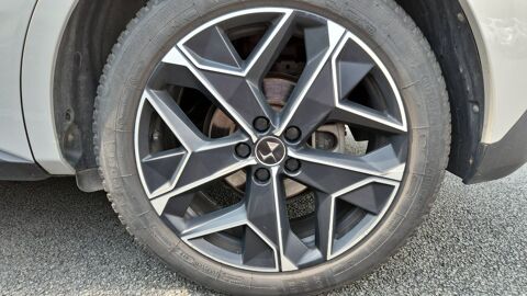 DS4 1.5 BlueHDi 130 EAT8 Cross Rivoli 2022 occasion 59650 Villeneuve D Ascq