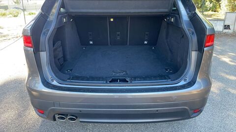 F-PACE 2.0 D 180 AWD BVA8 Portfolio - 5 places Automatique 2017 occasion 13001 Marseille