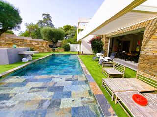  Villa à vendre 5 pièces 146 m²