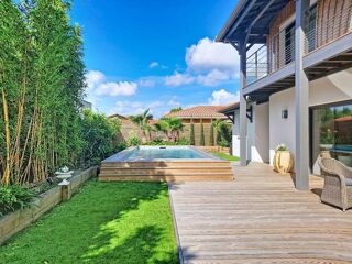  Villa à vendre 6 pièces 180 m²