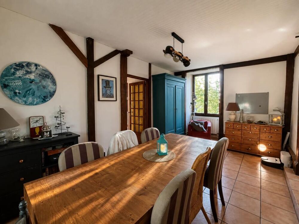 Vente Maison Maison de 7 pièces de 165 m² à Nérondes Nerondes