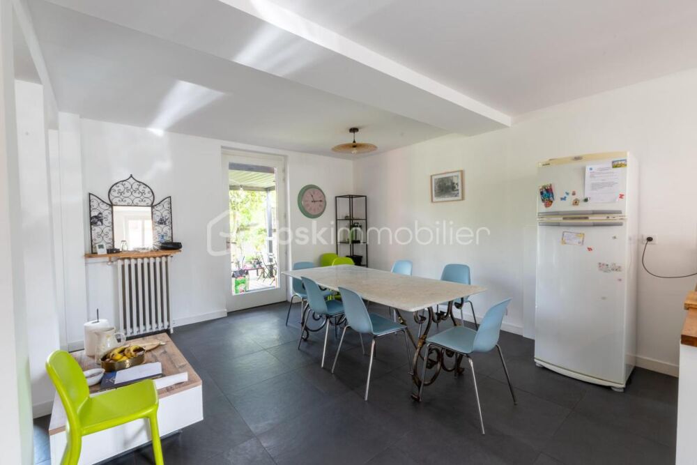Vente Maison COUP DE COEUR : SUPERBE MAISON DE VILLE DE 200 M² – CALME ABSOLU, PROCHE CENTRE ET  JARDIN Gien