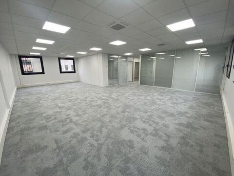   Belle surface de bureaux 