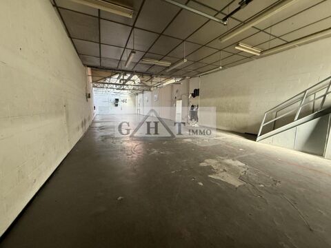   Local d'activités 900m2 à vendre Pantin 