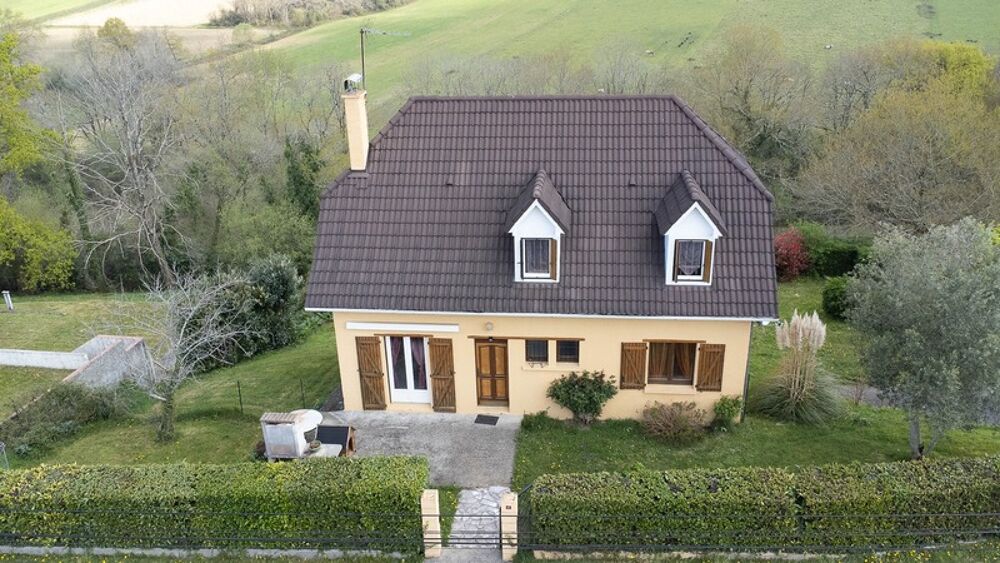 Maison à vendre 5 pièces, 4 chambres, 105m², grand garage, terrain 1200m², à SERRES CASTET (64)