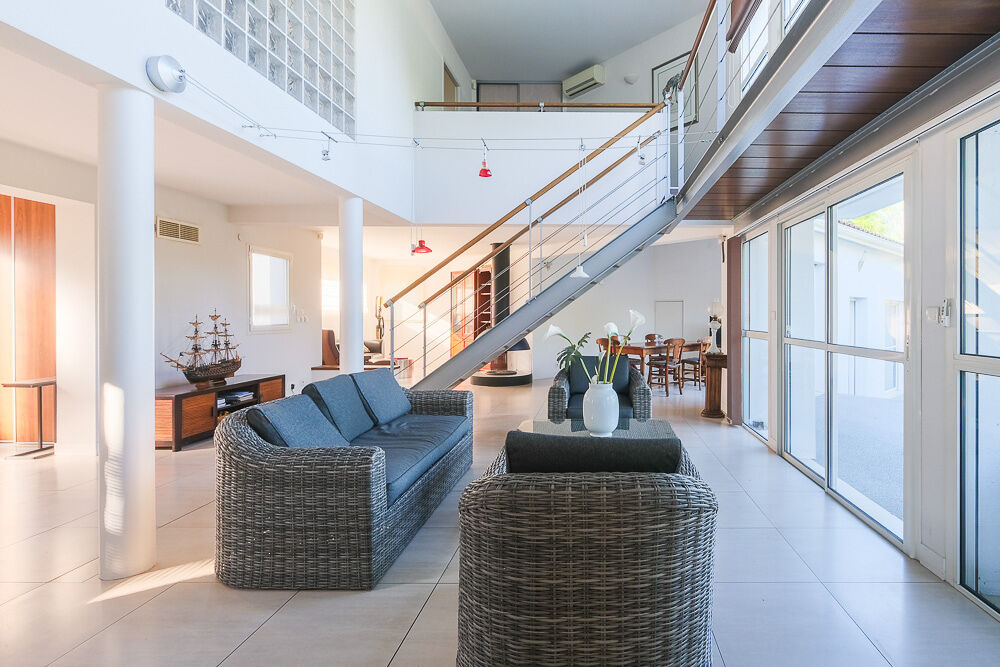  vendre  Proprit/chteau Bordeaux (33000)