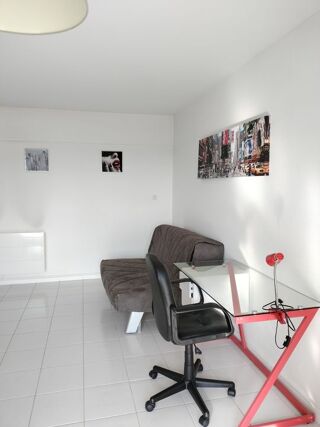  Appartement à louer 1 pièce 28 m²