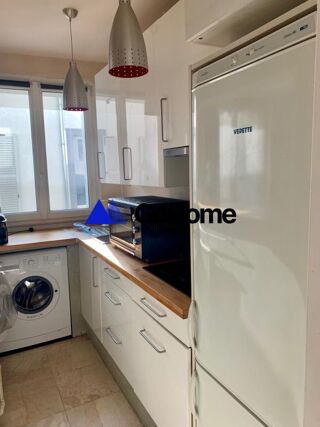  Appartement à louer 2 pièces 45 m²
