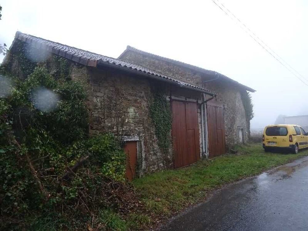Vente Maison SECTEUR DOURNAZAC DANS UN VILLAGE MAISON 3 CHAMBRES A RENOVER EN TOTALITE AVEC GRANGES NON ATTENANTES Dournazac