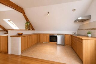  Propriété/château à vendre 8 pièces 240 m²