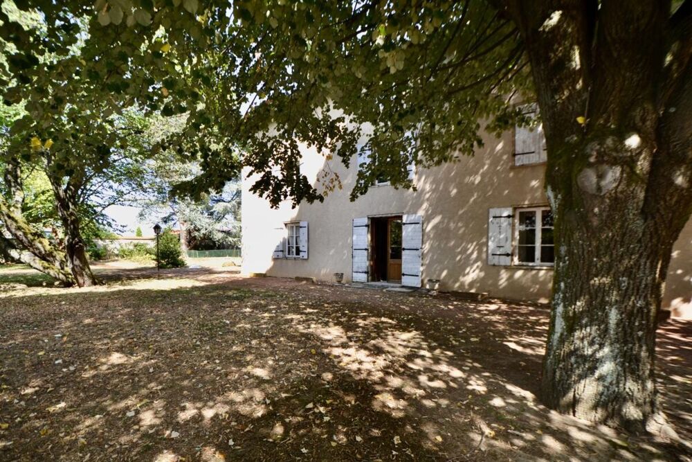 à vendre  Propriété/château Sathonay-Village (69580)