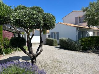  Maison à louer 4 pièces 127 m²