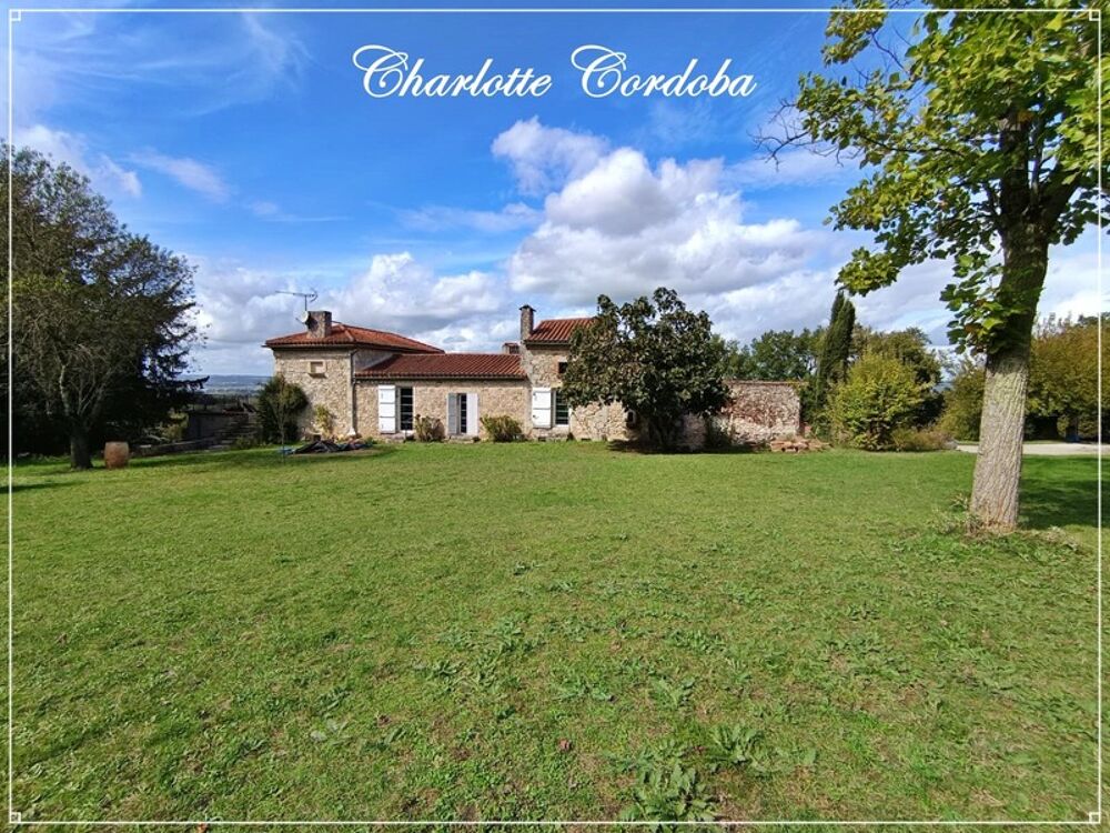 Maison en pierre de 313 m² avec vue panoramique et près de 4 hectares de terrain