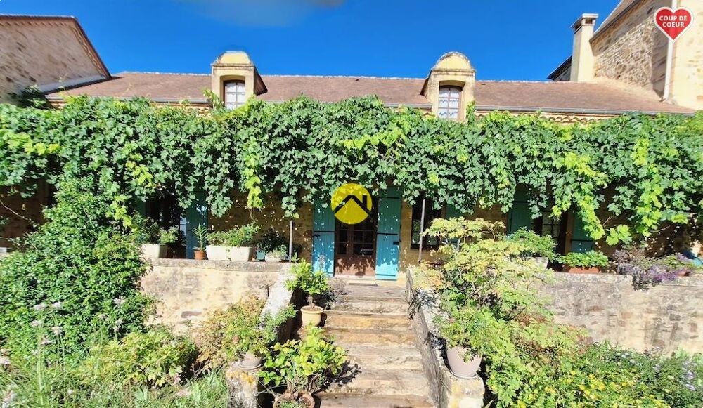 Élégant Manoir en Pierre à Belves
