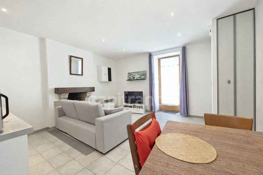 Bâtisse de caractère à réinventer en maison dexception au coeur de Concarneau