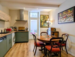  Immeuble à vendre 6 pièces 175 m²