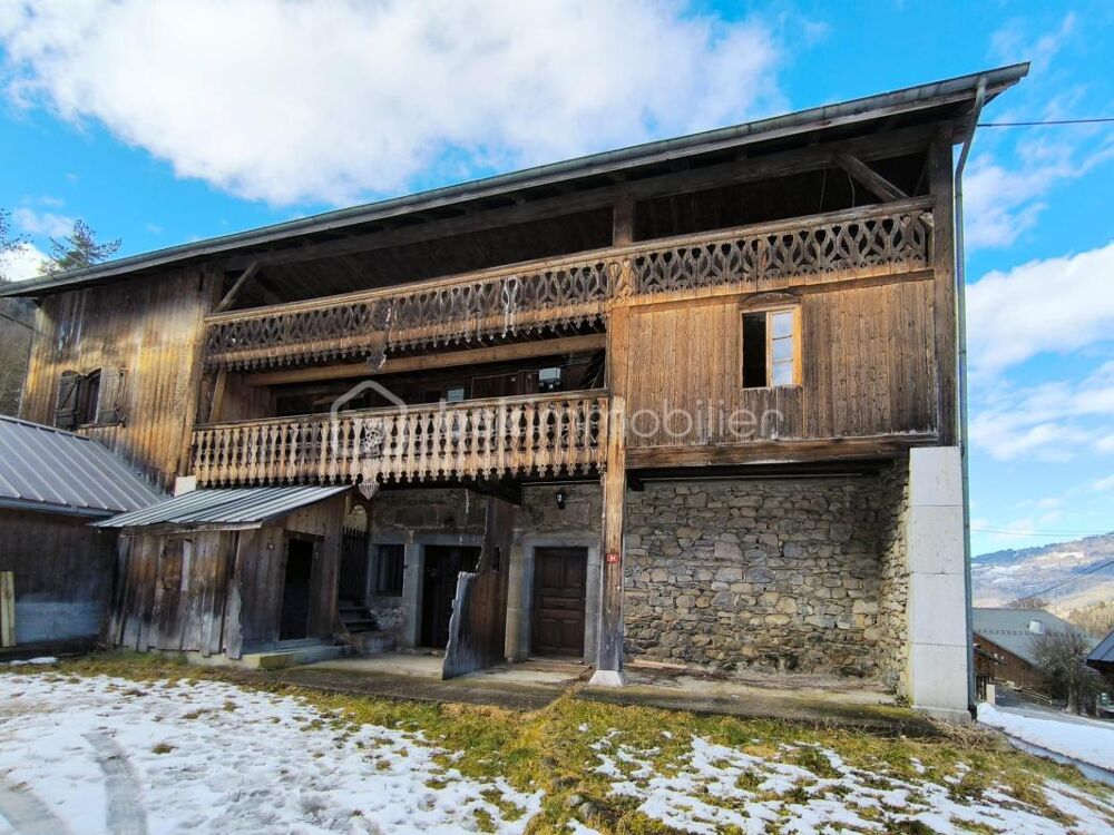 Vente Duplex/Triplex Investissement rénovation – 110 m² + combles aménageables – Fort potentiel – Mieussy Mieussy