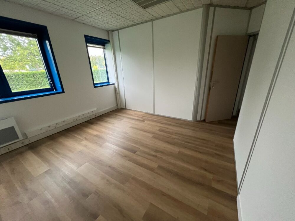   À louer : Bureaux modernes à Chalon Sud - 180 m² Chalon sur saone