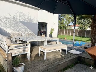  Maison à vendre 10 pièces 164 m²
