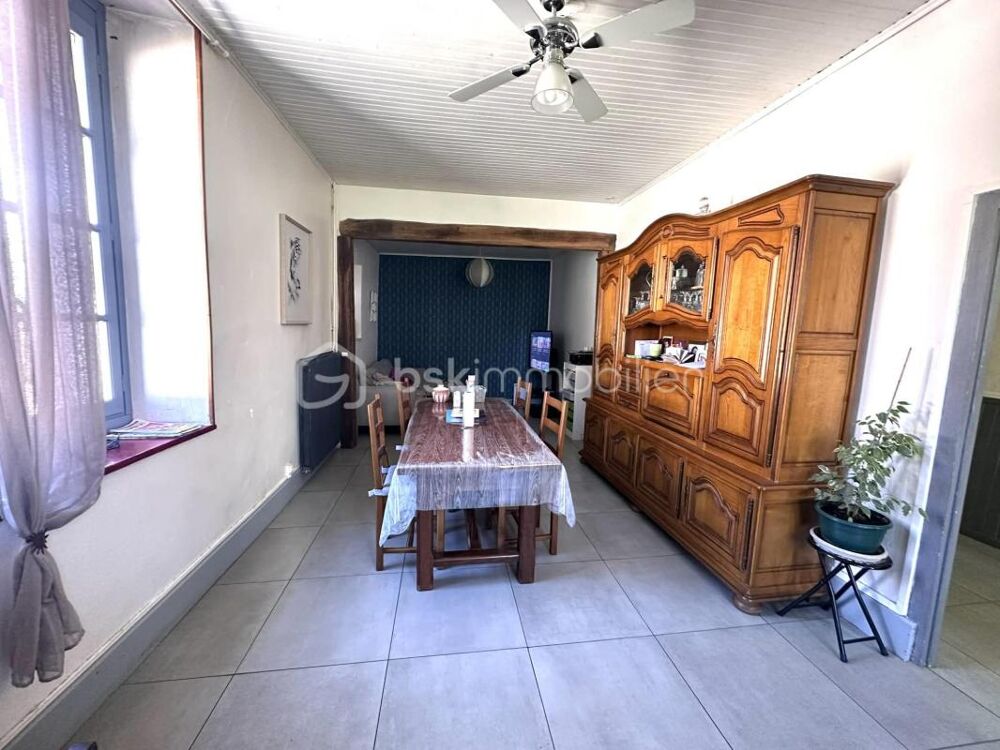 ?? Belle maison familiale aux volumes généreux  Un cadre de vie idéal !A Neuvy-Sautour