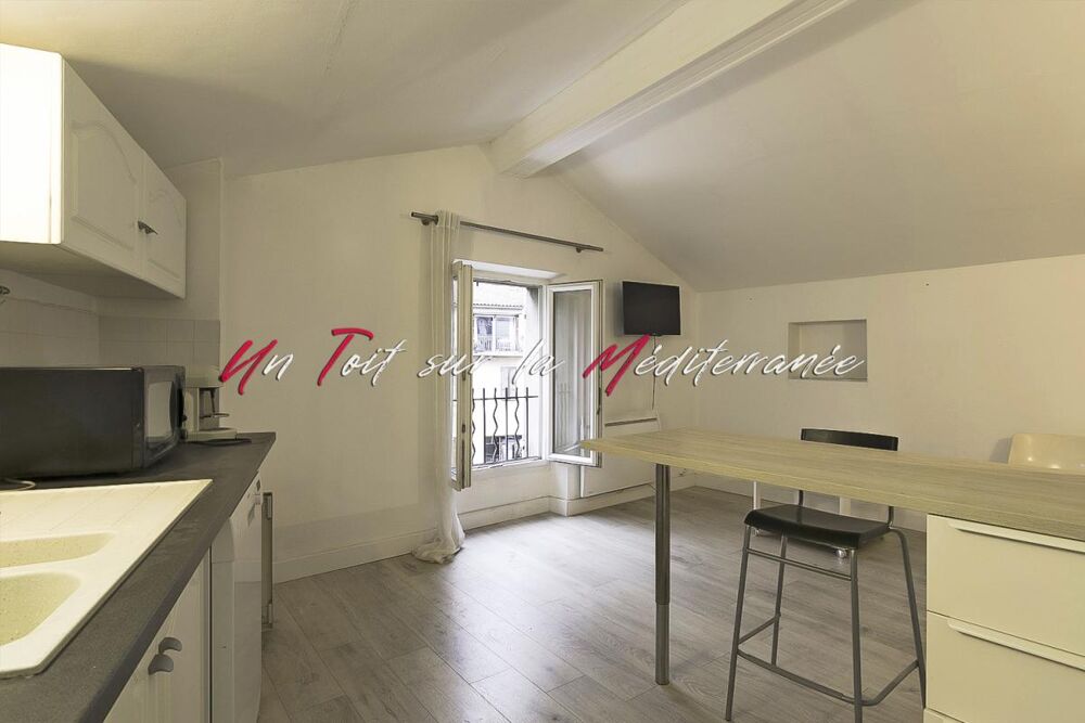 Bel Appartement T2, 43m2 habitables dans maison de village à Bormes Les Mimosas
