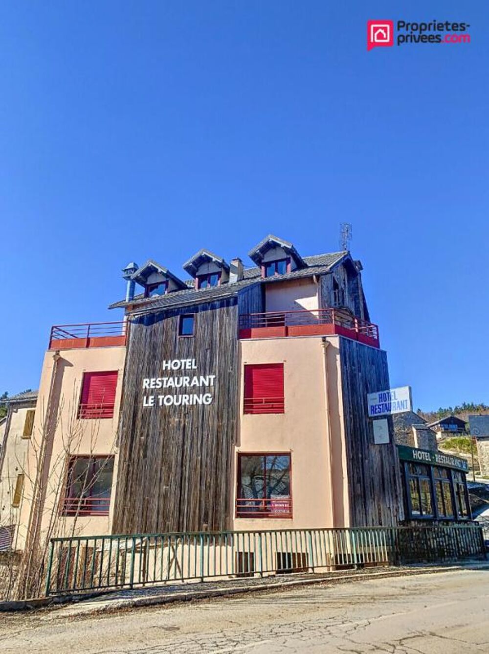 Vente Immeuble Immeuble Esperou 17 pièce(s) 389 m2 L esperou