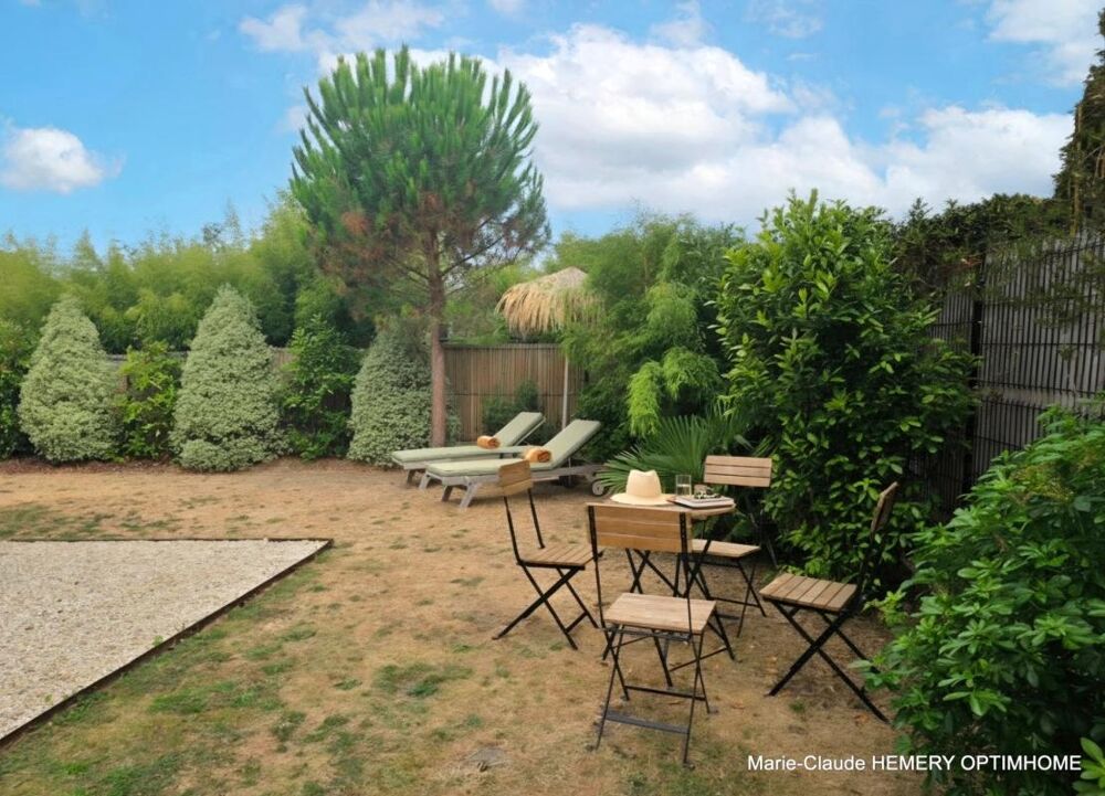 Vente Maison Dinard, Thalassothérapie, belle Villa BBC de 202m² sur parcelle de 400 m² clôturée et paysagée. Rénovation récente de qualité Dinard
