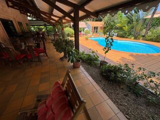  Maison � vendre 6 pi�ces 233 m�