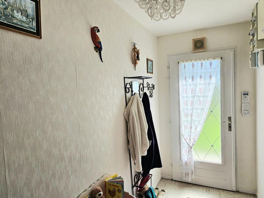 VENDU PAR L'AGENCE - Cuigy En Bray - Maison de plain pied de 72 m2 - 2 chambres - sous-sol total sur 1.400 m2 de terrain plat