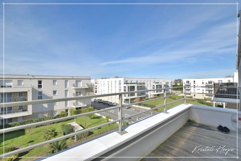 Dpt Loire Atlantique (44), à vendre REZE appartement T2 de 47m², dernier étage avec balcon et stationnement