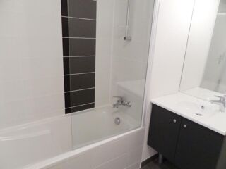  Appartement à louer 3 pièces 58 m²