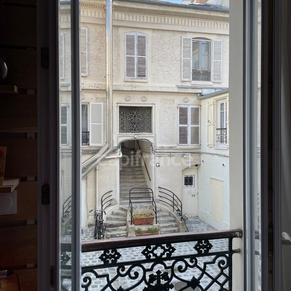 Dpt Paris (75), À Paris 12ème Arrt, Studio de 18 m2 au calme sur cour