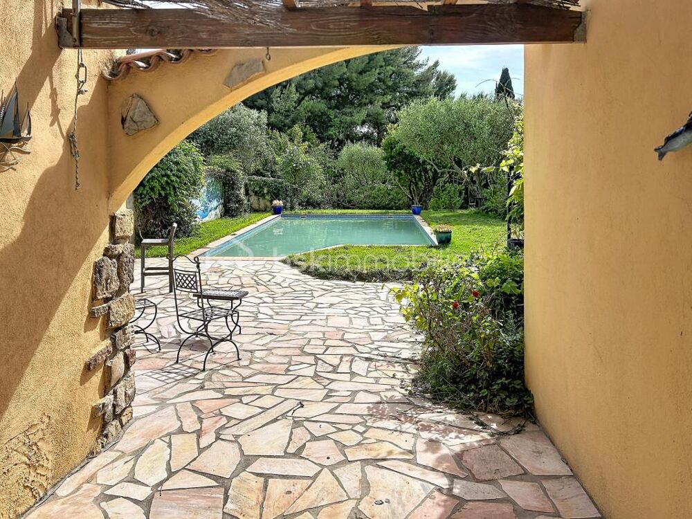 Vente Maison BASTIDE PROVENÇALE AU COEUR DE L'ADORABLE HAMEAU DES PLAYES  À SIX-FOURS - 218 M2 - 5 CHAMBRES Six fours les plages