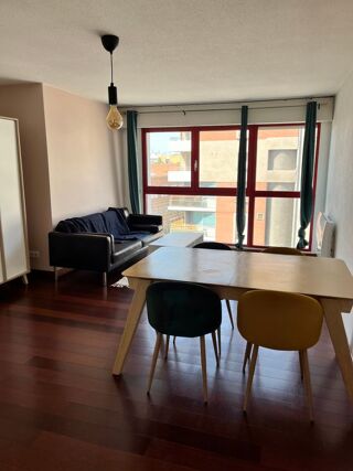  Appartement à louer 2 pièces 44 m²