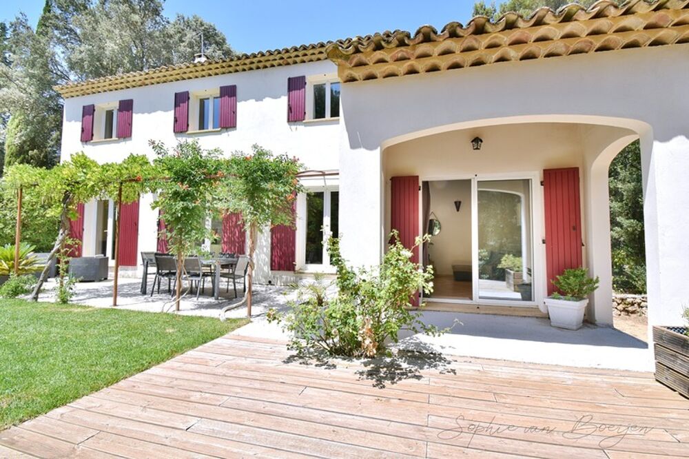 Vente Maison Maison à vendre 7 pièces SAINT MARC JAUMEGARDE (13), de 140 m² sur plus de 1 400 m², 4 chambres, au calme Saint marc jaumegarde