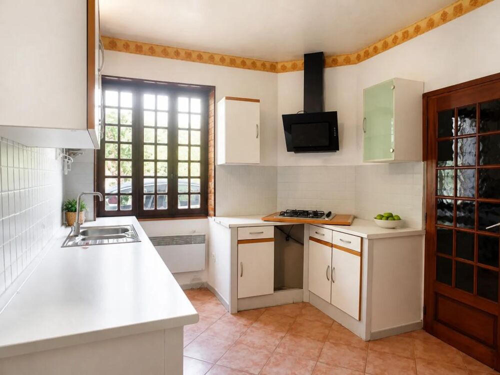 Vente Maison Maison de 4 pièces de 90 m² à Laroche-Saint-Cydroine Laroche saint cydroine