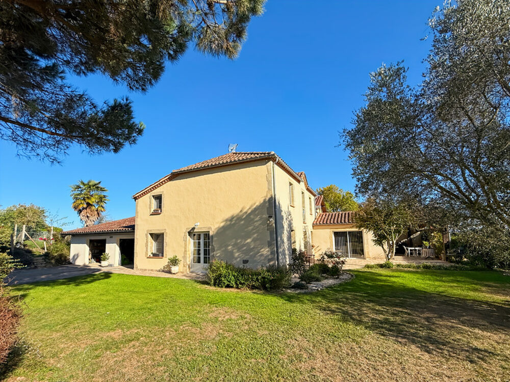 Dpt Gers (32), à vendre AIRE SUR L'ADOUR PROCHE maison ancienne en pierres entièrement rénovée T5 de 160 m² habitables + terrass