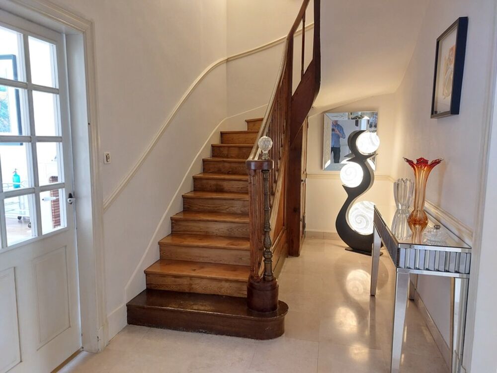 Vente Maison MAISON BOURGEOISE ANNEES 20  DE 275M2 RENOVEE EN 2020 AVEC  DEPENDANCES 2 JARDINS TERRASSE PATIO VERANDA GARAGE CAVES 660K€ ALBI Albi